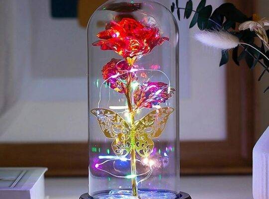 مصباح فراشة وردي LED