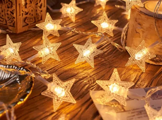أضواء سلسلة LED بنجمة بيضاء دافئة