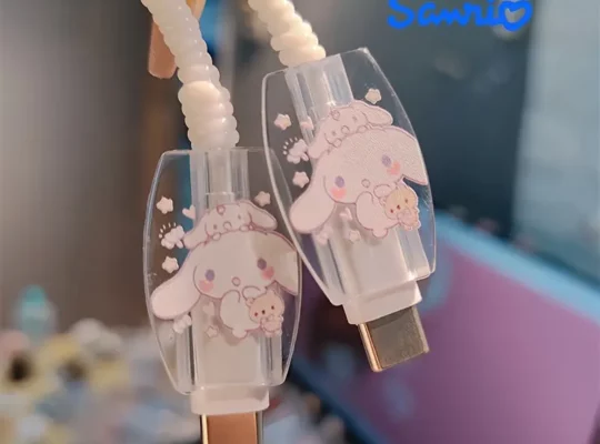 غطاء حماية كابل USB Sanrio لـ Apple 15 …