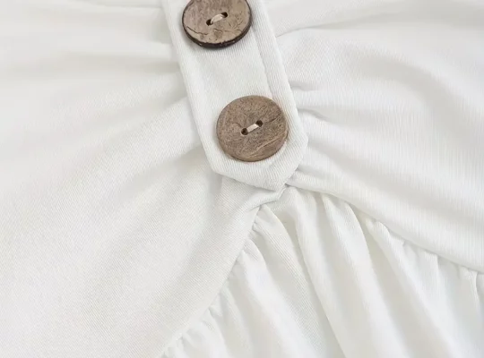 طقم نسائي من قطعتين…