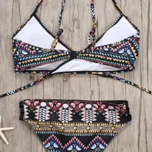 طقم بيكيني نسائي بطبعة بوهو شيك