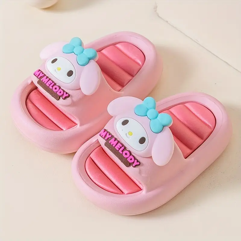 صنادل سلايد سانريو هيلو كيتي للفتيات - تنفس، غير قابلة للانزلاق للاستخدام الداخلي والخارجي - وردي مع نعل أحمر، مثالية للربيع/الصيف، بتصميم كرتوني