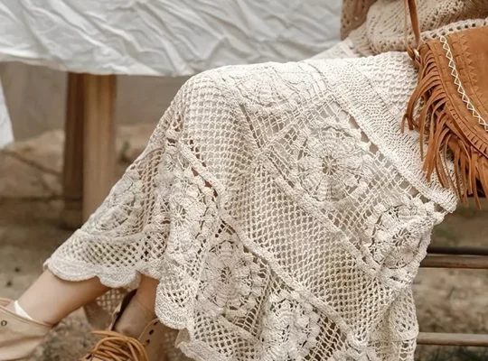 تنورة طويلة كلاسيكية …