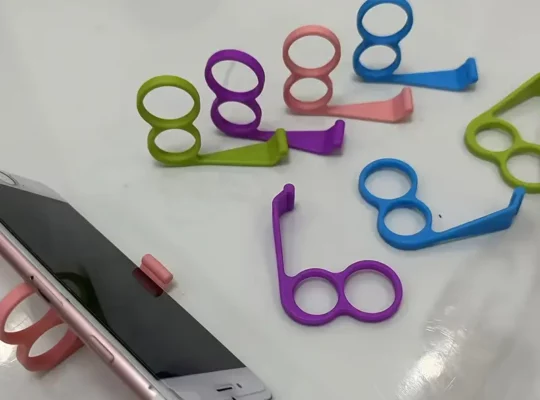 حامل هاتف محمول على شكل خاتم