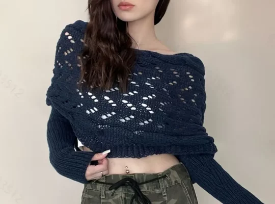 شال محبوك أنيق بأكمام للنساء