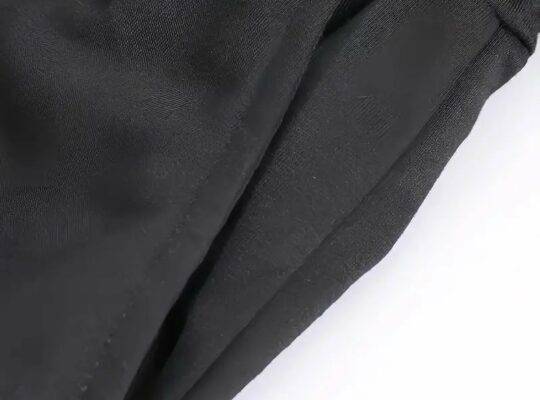 مجموعة ملابس رياضية عارضة للرجال