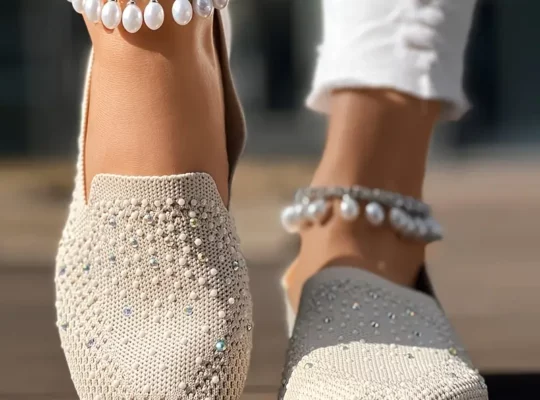 أحذية نسائية مسطحة محبوكة مزينة بالراين