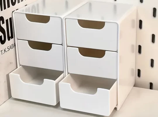 منظم مكتب بلاستيكي أبيض بثلاث درج