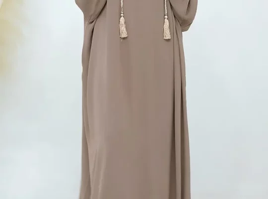 توني طويل فضفاض بدون حافة بغطاء رأس