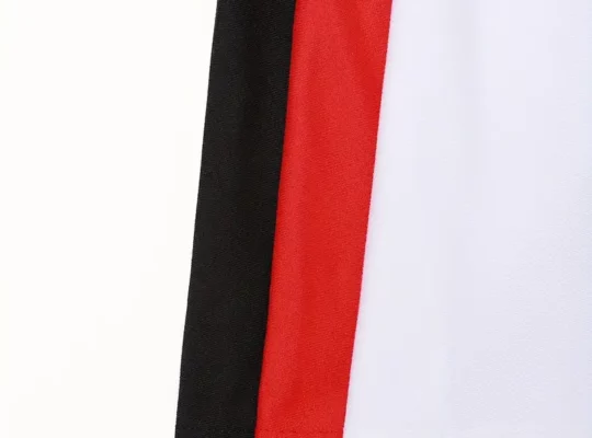 طقم نسائي بمقاسات كبيرة…