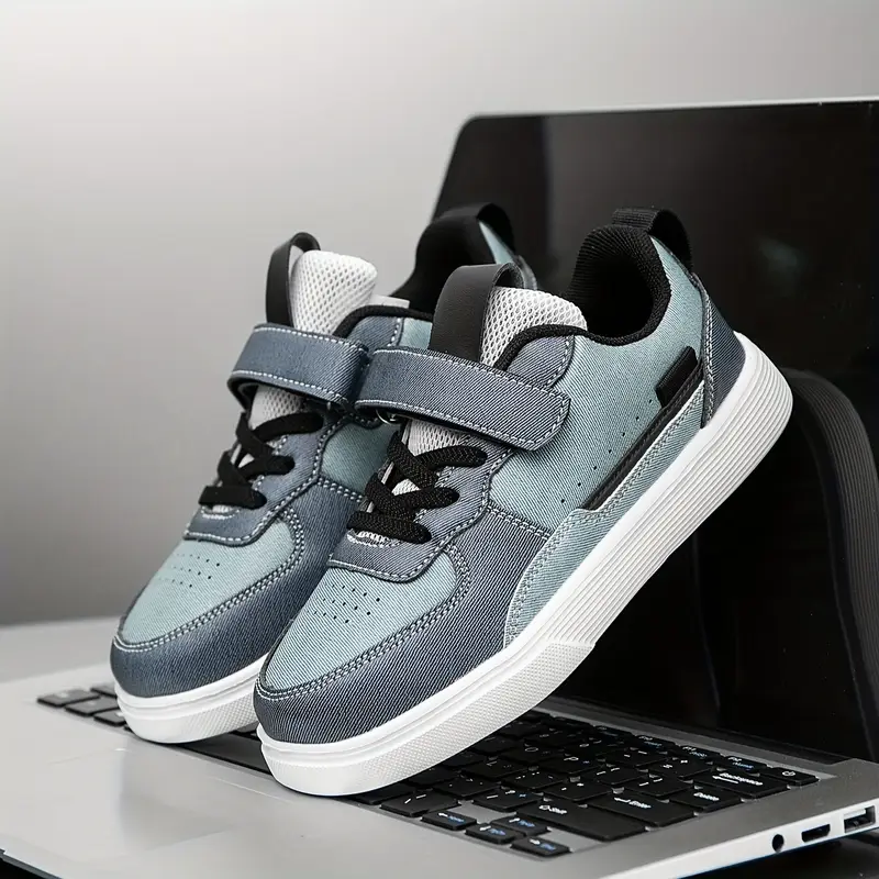 حذاء سنيكرز كاجوال منخفض القمة للأطفال مع إغلاق بشريط سحري، أنماط هندسية، جزء علوي من البولي يوريثان، نعل EVA، راحة لجميع الفصول للأولاد والبنات