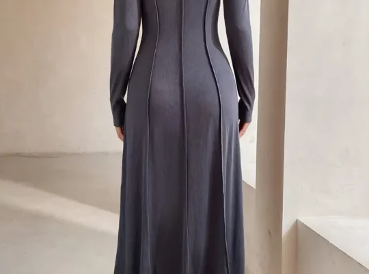 فستان نسائي طويل الأكمام بياقة دائرية للخريف