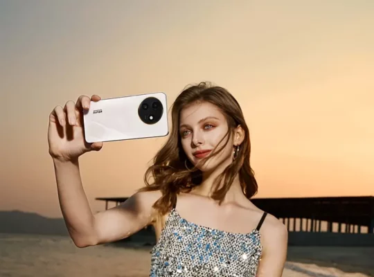 هاتف itel S24 بحجم مدمج 6.6 بوصة بنظام أندرويد 13