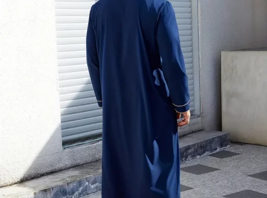 سترة طويلة مطرزة بالذهب للرجال في جميع الفصول