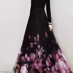 تنورة ذات خصر عالٍ مزينة …