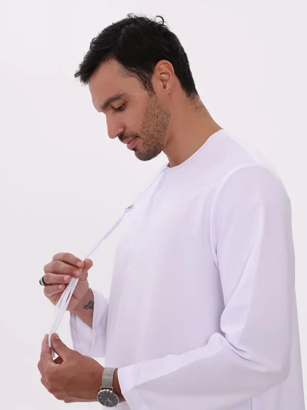 ⁦ثوب رجال أنيق من الحرمين - 100% بوليستر⁩ - الصورة ⁦3⁩