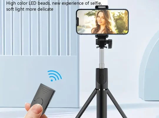 عصا السيلفي للأزواج مع ضوء ملء LED
