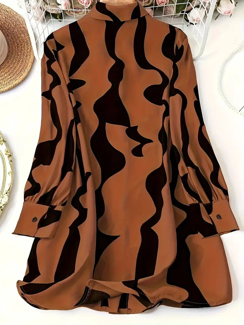 قميص نسائي أنيق بأكمام طويلة وأزرار مع طباعة عشوائية فريدة - الصورة 4