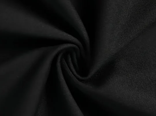 طقم رياضي مناسب لمطابقة الربيع والصيف