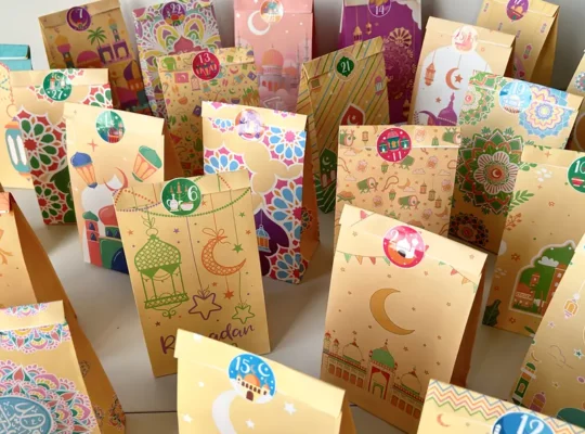 مجموعة من 60 حقيبة ورقية بنمط رمضان