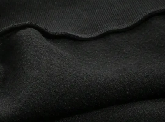 طقم سترة وسروال رياضي…